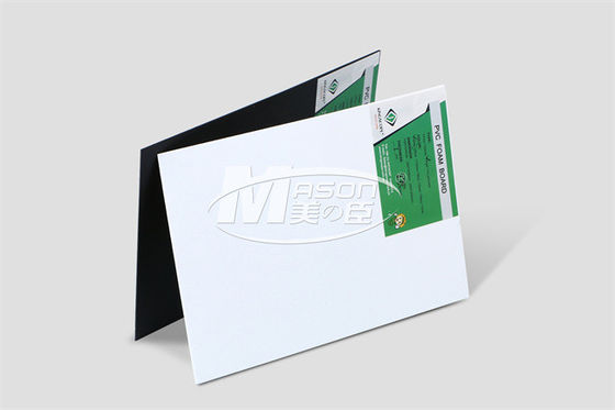 Le polyéthylène haute densité couvre la feuille blanche rigide de mousse de PVC du panneau 4x8 de PVC