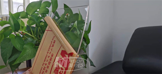 Le plastique acrylique moulé de plexiglass couvre la résistance de désagrégation de 1220x2440mm