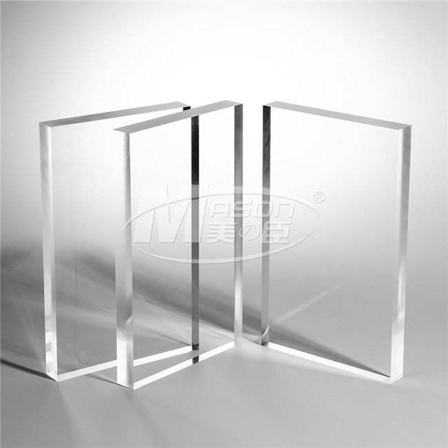 Feuilles 100% en plastique transparentes de plexiglass du matériel 3mm de Vierge