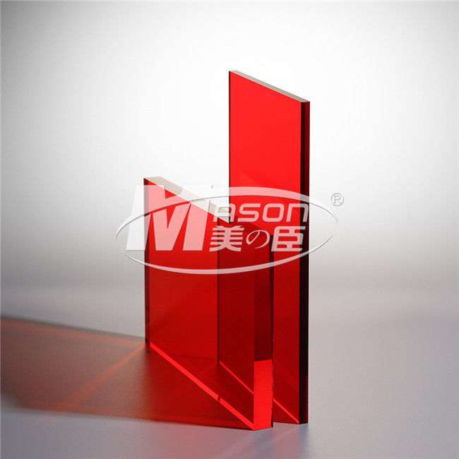 Le plastique à haute brillance de feuille acrylique de couleur rouge couvre le conseil acrylique